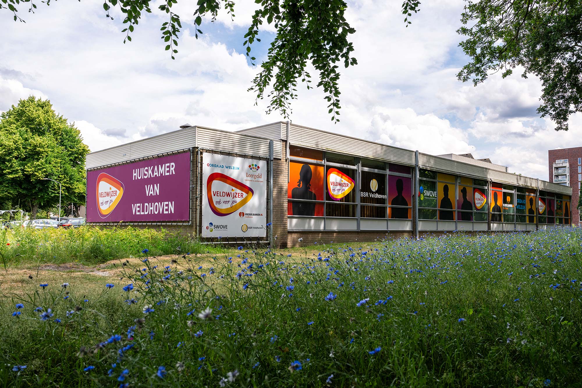 foto-veldwijzer-gebouw-groot